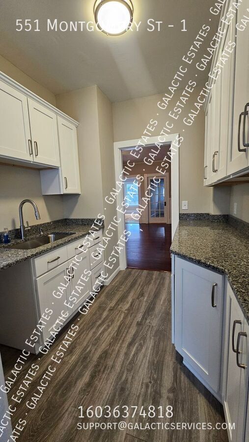 Building Photo - 551 Montgomery St