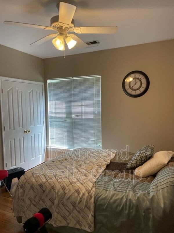 Building Photo - 16244 Redstone Mountain Ln