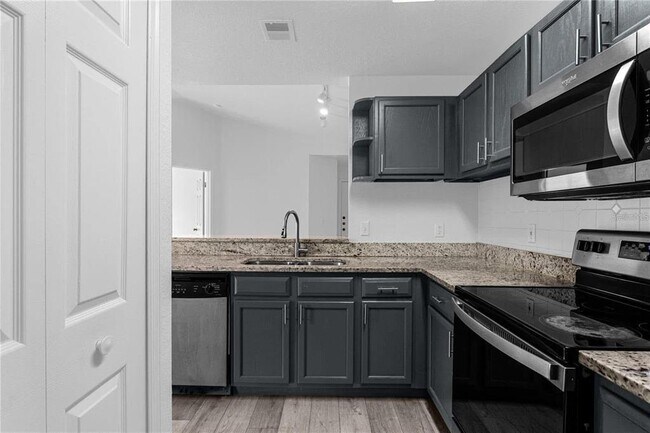 Building Photo - 7618 Pissarro Dr