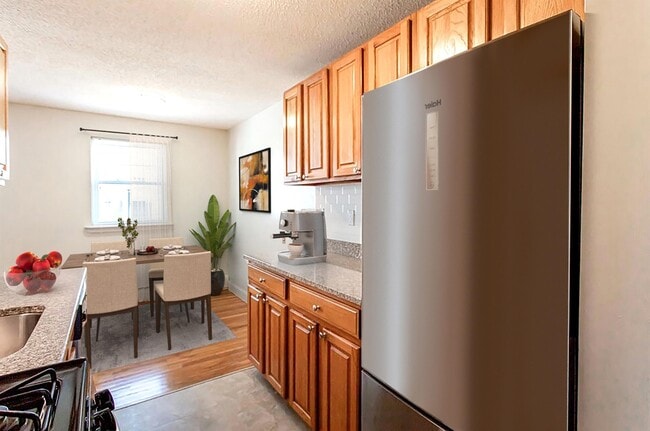 Building Photo - 187 Salmon Brook Dr