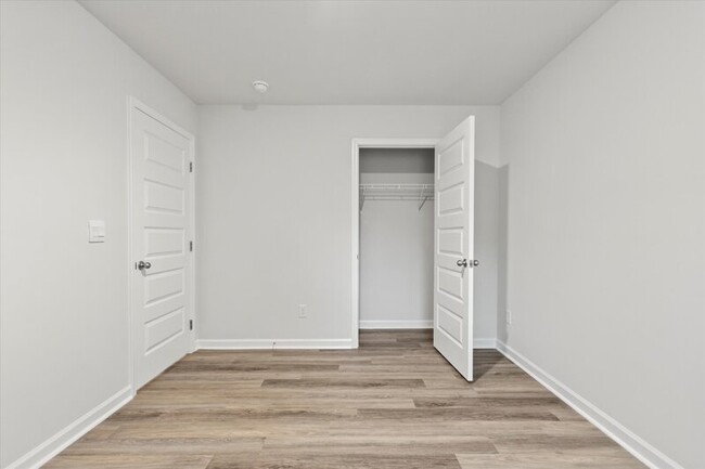 Building Photo - 9948 Sequoyah Cove Dr