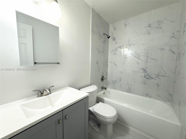 Building Photo - 729 NW 114th St