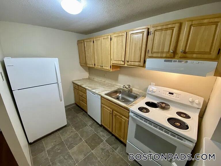 Primary Photo - 66 Homer Ave