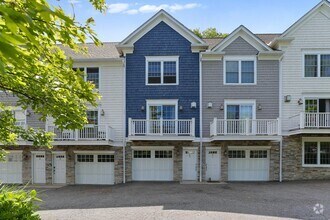 Building Photo - 12 Willard Rd