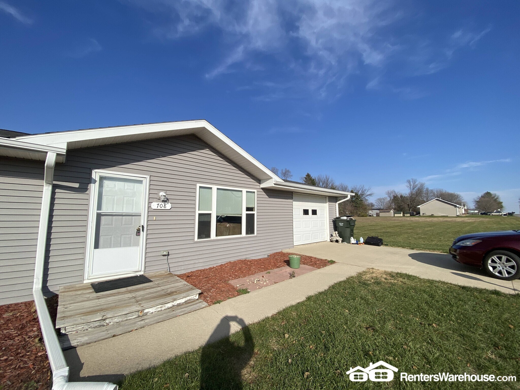 Building Photo - 708 Graceland Ave