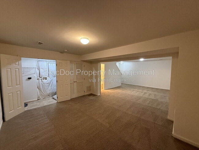 Building Photo - 219 Merrill Ct