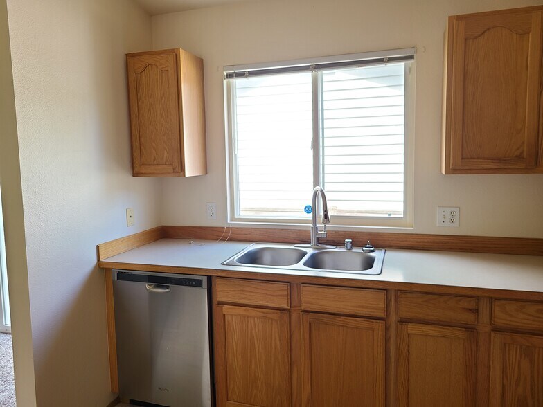 Building Photo - 2964 Sprague St