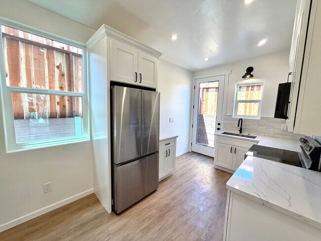 Building Photo - New Modern Farmhouse Cottage Coming Soon!
