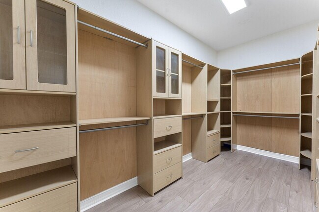 Building Photo - 12945 Pennell Pines Rd