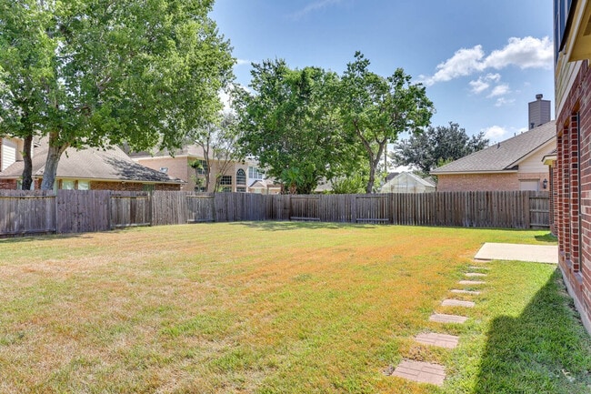 Building Photo - 5911 Indian Hills Ln