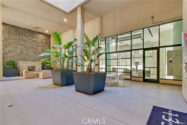 Building Photo - 133 The Promenade N