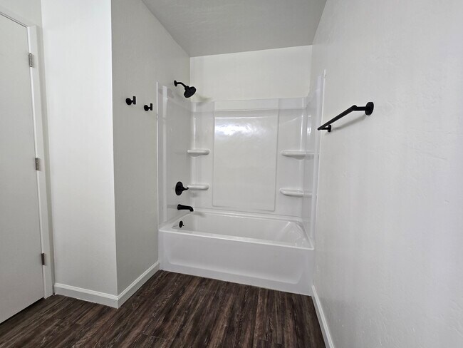 Building Photo - M&J Properties 161