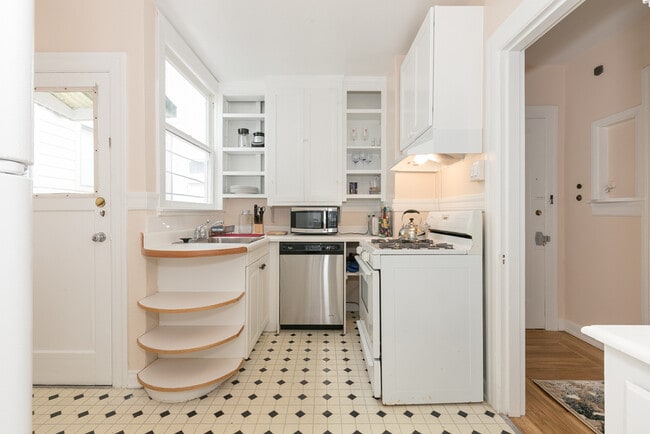 Building Photo - 3434 California St