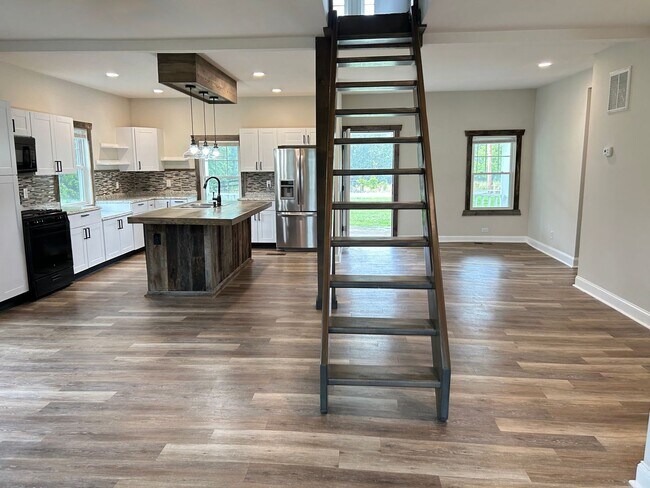 Building Photo - 3269 Fords Mill Rd
