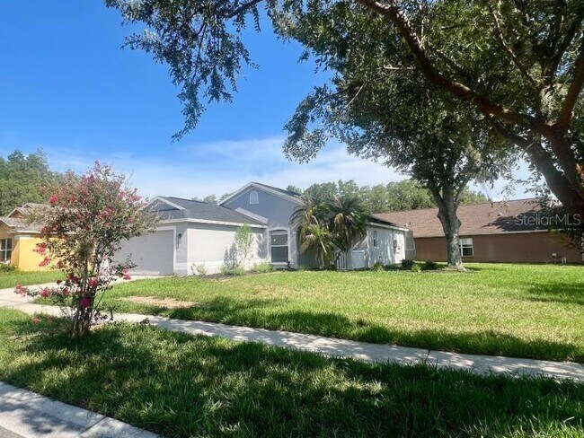 Building Photo - 30936 Burleigh Dr
