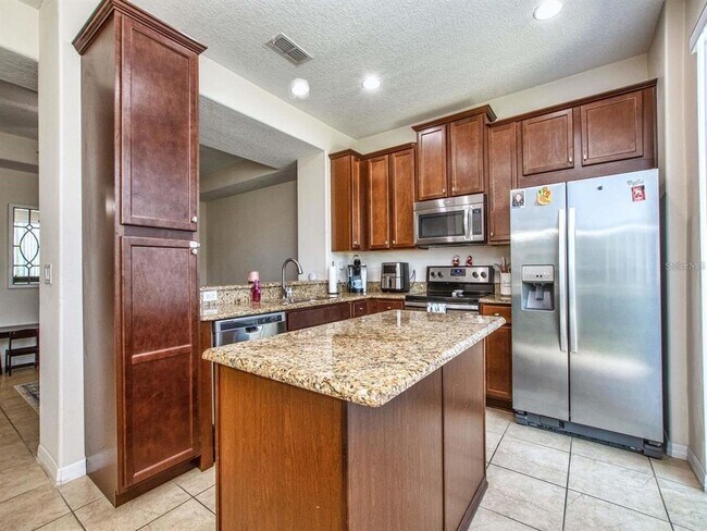 Building Photo - 2120 Rookery Ln