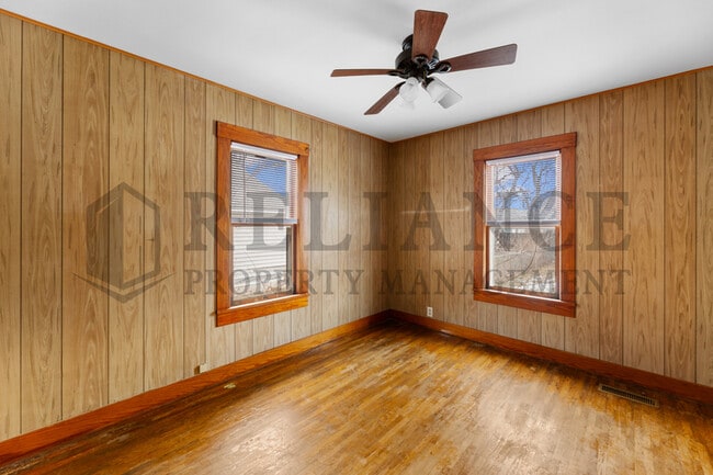 Building Photo - 118 S Sedgwick St