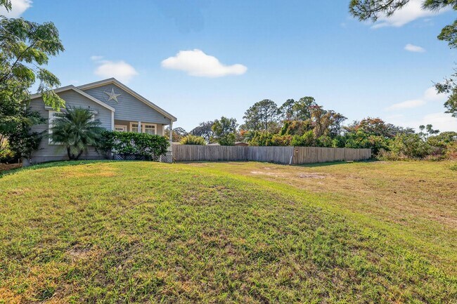 Building Photo - Charming and spacious home for rent in Leesburg!