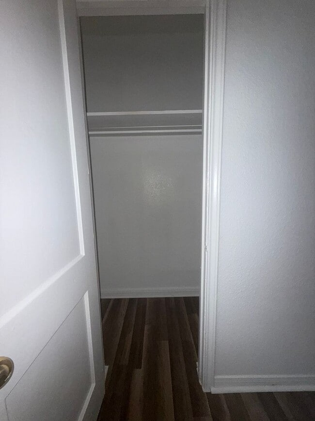 Building Photo - Cozy 3 Bedroom Family Home