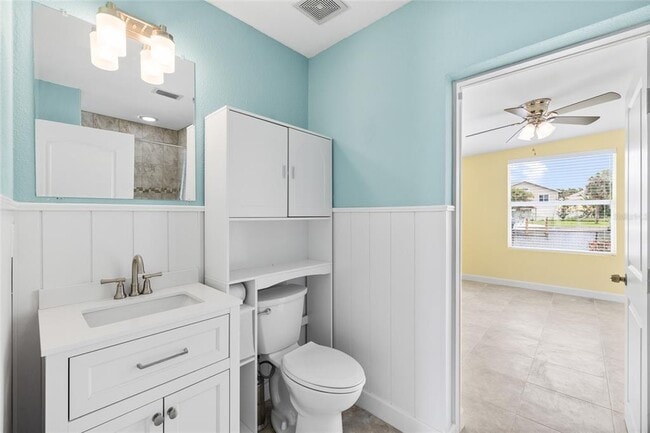 Building Photo - 5541 Bayou Grande Blvd NE