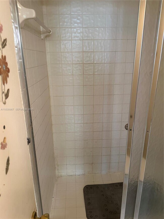 Building Photo - 6575 W Oakland Park Blvd