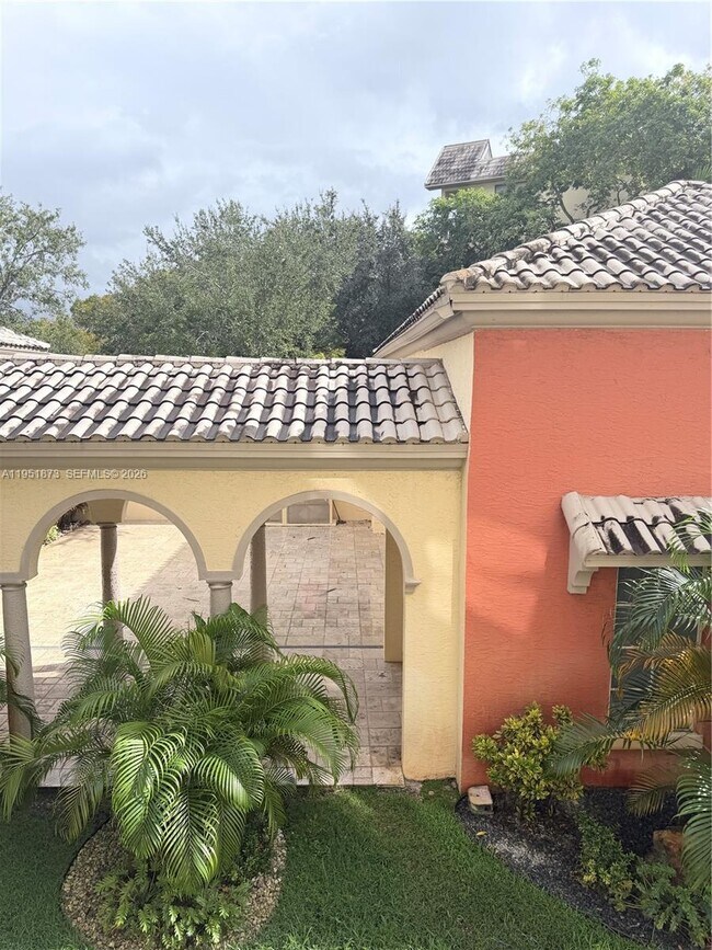 Building Photo - 8160 Geneva Ct