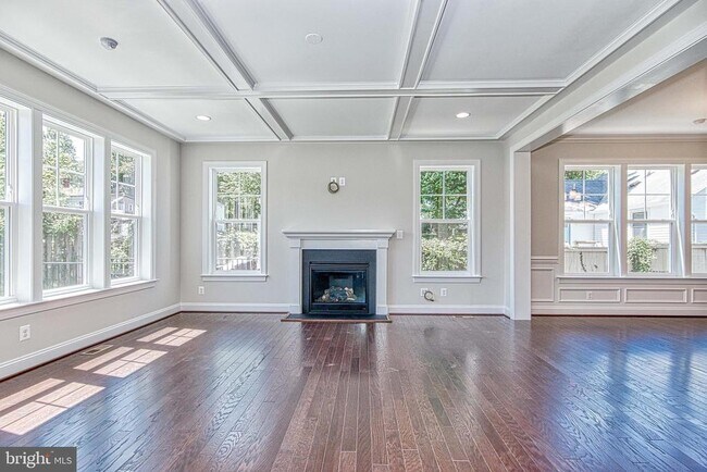 Building Photo - 3100 Greenway Blvd