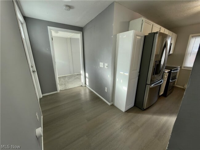 Building Photo - 142 1/2 Beaver Ct