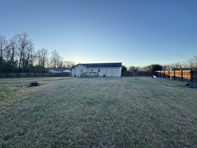 Building Photo - 203 Kali Ct