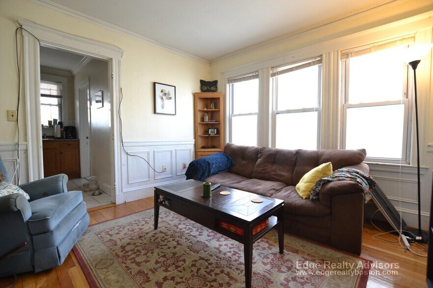 Building Photo - 20 Claymoss Rd