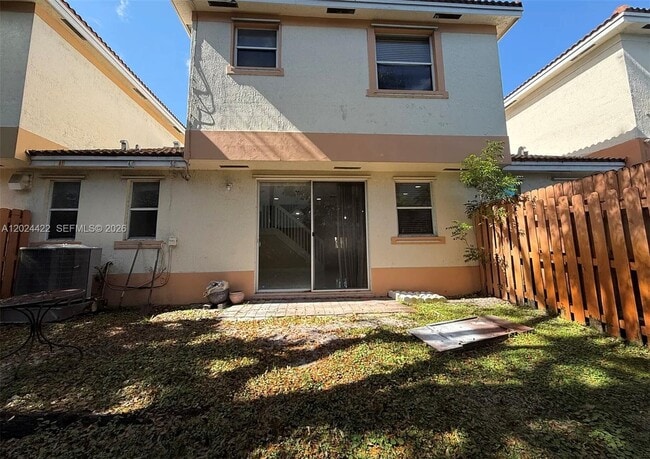 Building Photo - 6542 Hidden Cove Dr