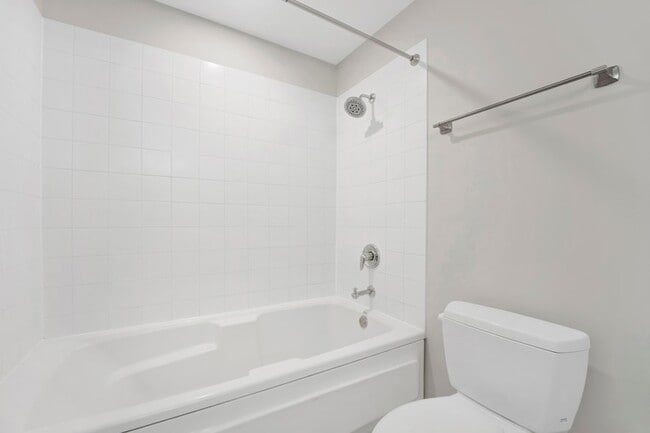 Building Photo - 1250 S Michigan Ave