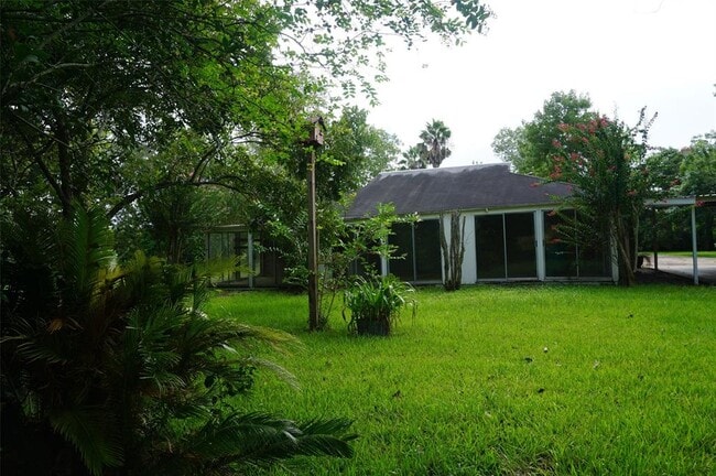 Building Photo - 3306 Dixie Farm Rd
