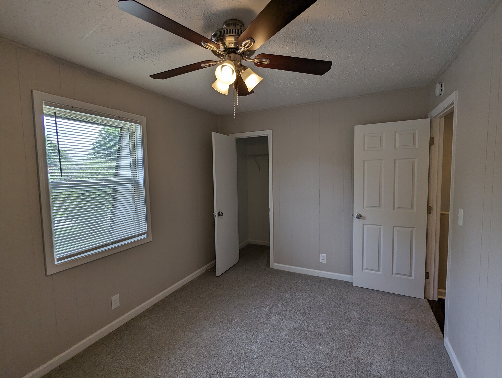 Building Photo - 112 Victor Reiter Pky