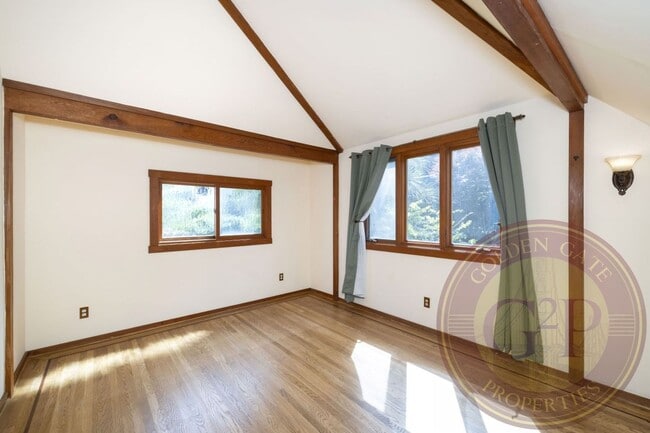 Building Photo - Potrero Hill - 3 BR, 2.5 BA House 1,388 Sq. Ft. - 3D Virtual Tour, Large Private Yard