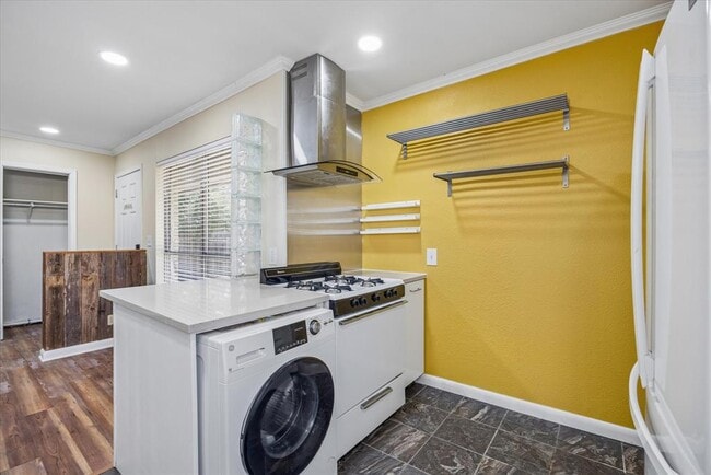 Building Photo - 2808 Thrushwood Dr