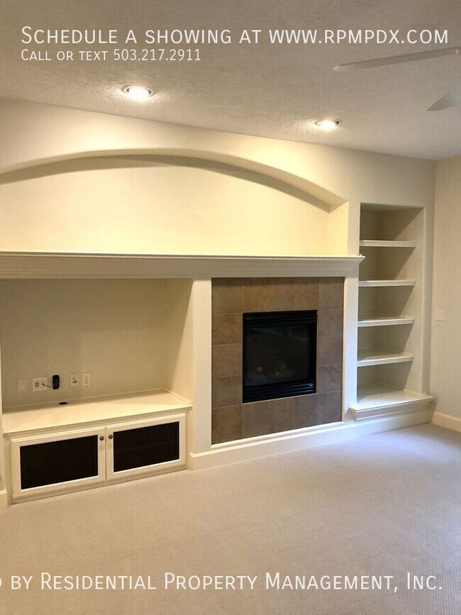 Building Photo - 18278 SW Santoro Dr
