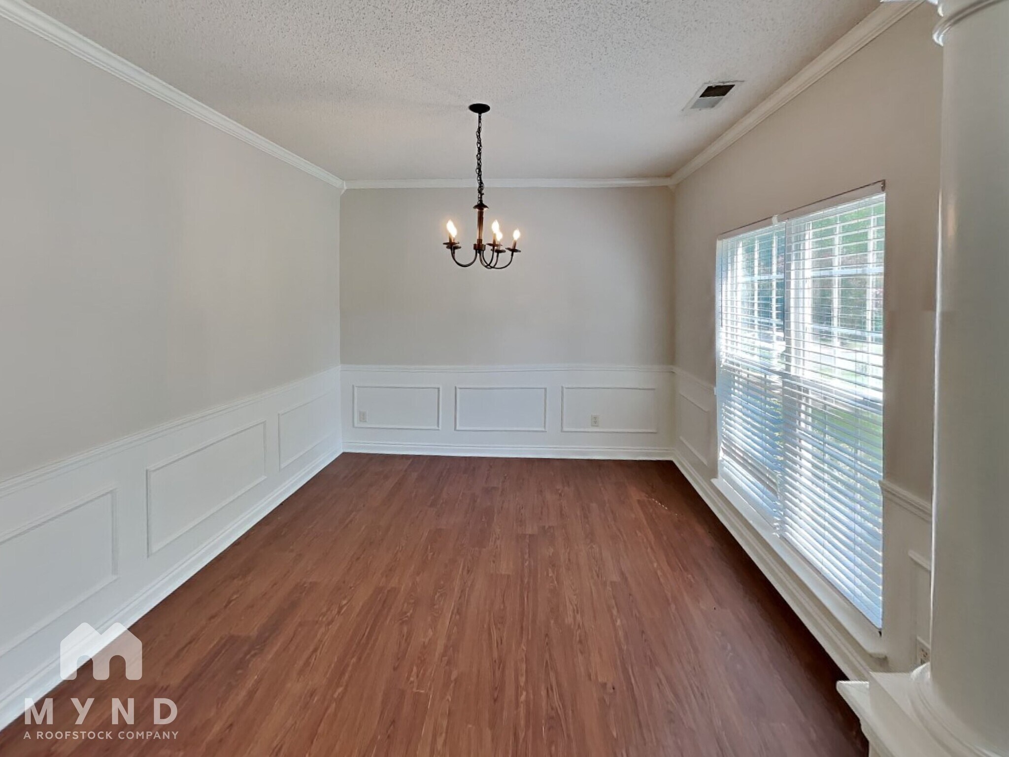 Building Photo - 6027 Briggs Dr
