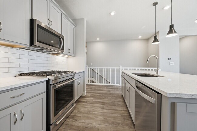 Building Photo - $3,040.95, $300 off the first month's rent, 3 Beds - 2 Bath, Single Family Home in Dacono with 3-...