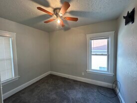 Building Photo - 647 Eddy Rd