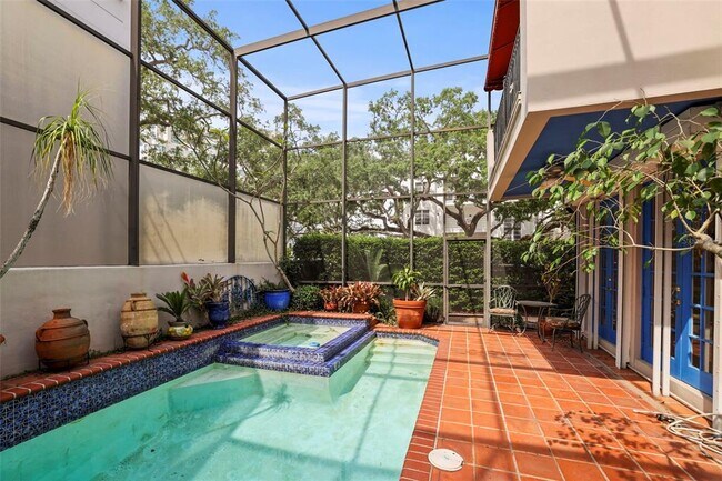 Building Photo - 4941 Bayshore Blvd