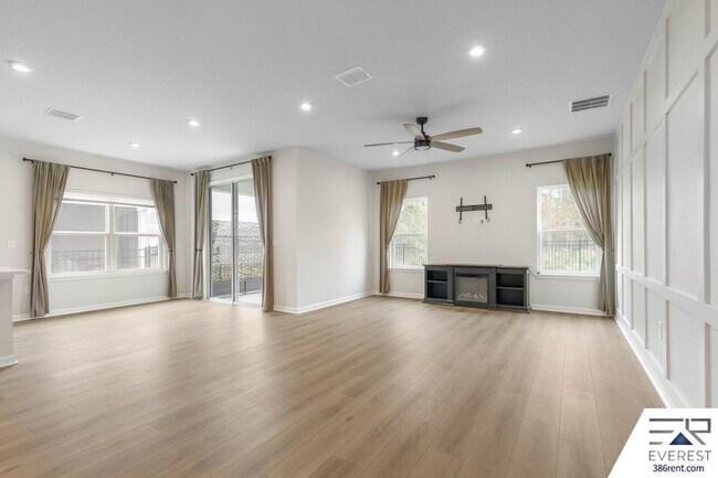 Building Photo - 249 Montgomery Ct