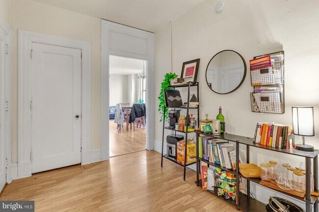 Building Photo - 1324 Locust St