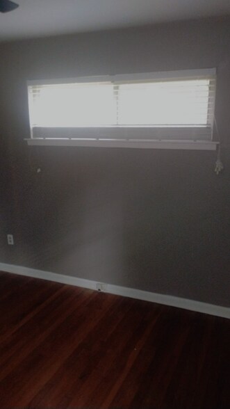 Building Photo - 1817 Wisteria Dr