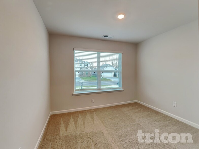 Building Photo - 130 Harvest Cir