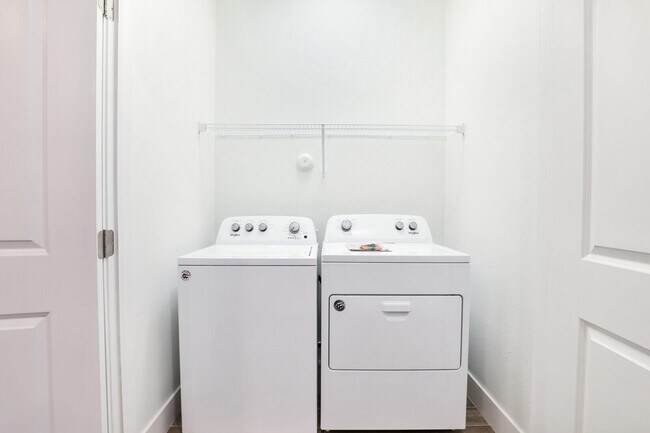 Building Photo - 395 Bella Sol Way