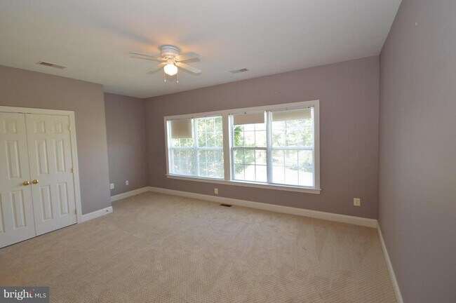 Building Photo - 43076 La Riva Dr