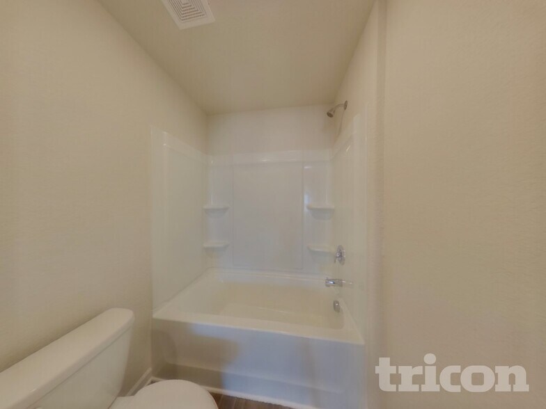 Building Photo - 4003 Reinfield Dr