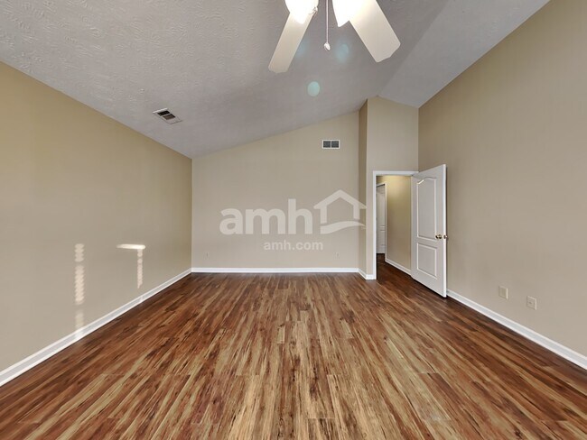 Building Photo - 3285 Summit Pl Dr