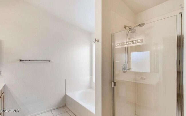 Building Photo - 17640 N 17th St